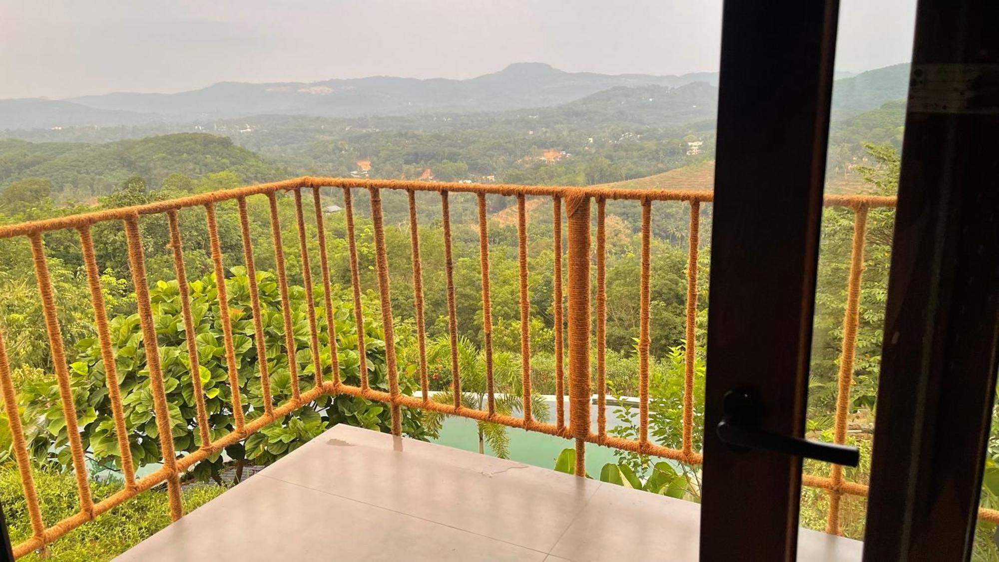 Antharyamin Hotel Thiruvananthapuram Eksteriør billede